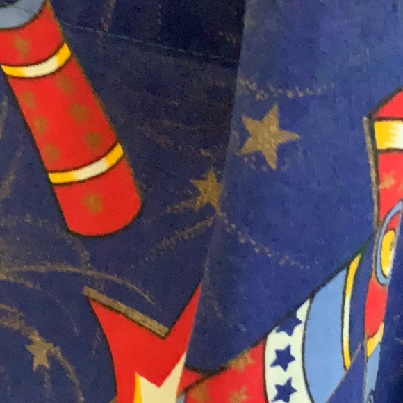 NWT! Fireworks Celebration Apron - Picture 3 of 4